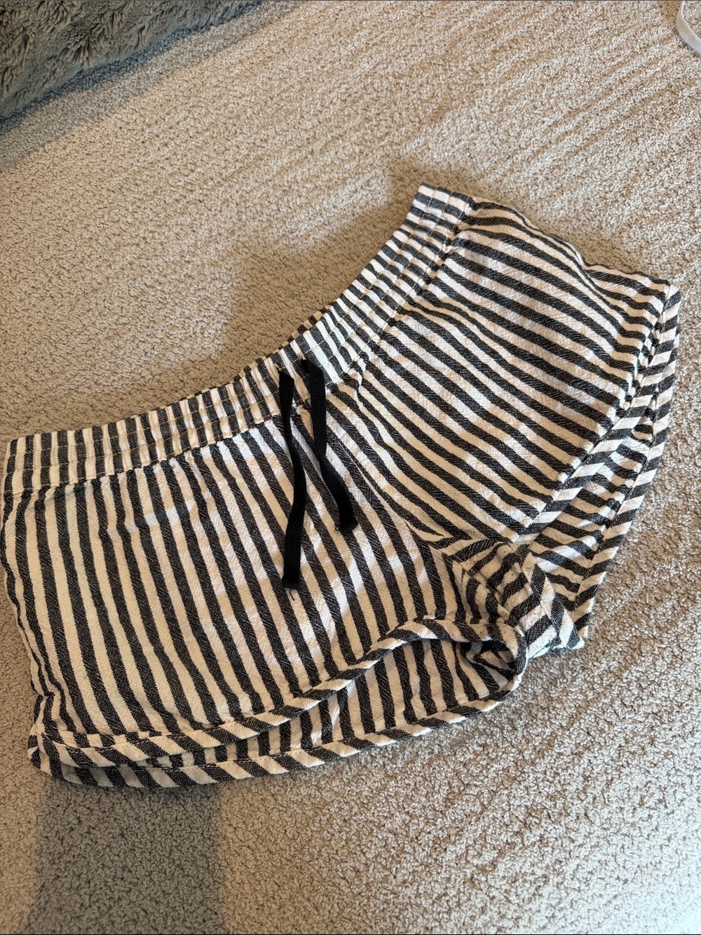 Hurley Black & White Lounge Shorts